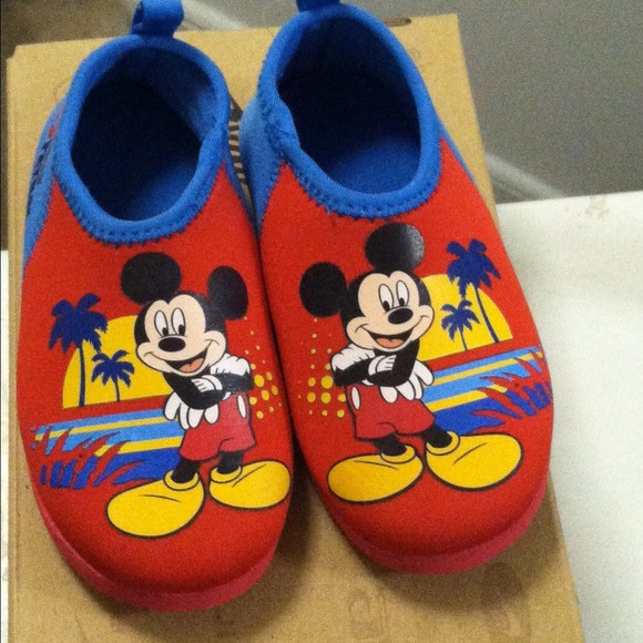 "SOLD" Water shoes