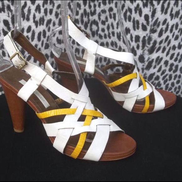 Cynthia Vincent Shoes - 🎆30% OFF🎆CYNTHIA VINCENT "Wendy" Sandals Sz 10.5