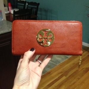 Tory burch inspired wallet/wristlet