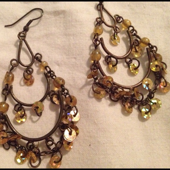 Chandelier earrings