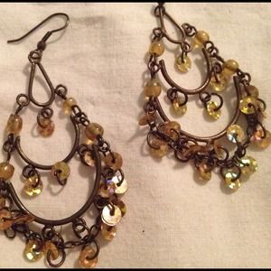 Chandelier earrings