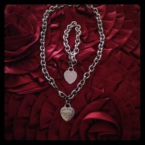 **TRADED** Tiffany & Co. Necklace and bracelet set