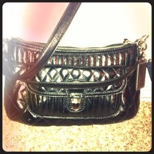 COACH Quilted leather poppy hippie NWT