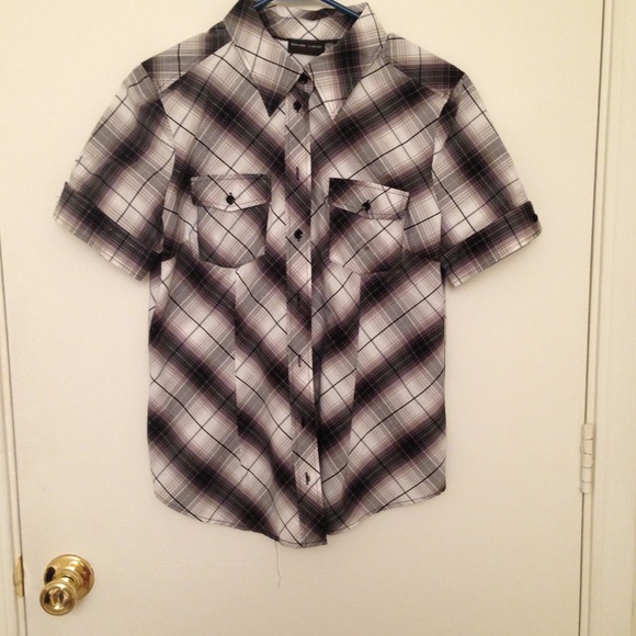 New York & Company button up check shirt