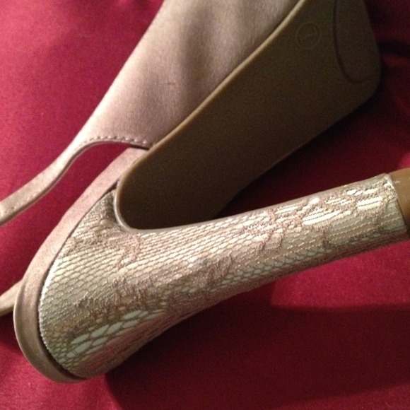 ❌RETURNED❌ Lacy Affair Peep-Toe Cap-Toe Heels - Picture 2 of 3