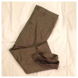 **SOLD** GAP Straight Fit Favorite Trouser