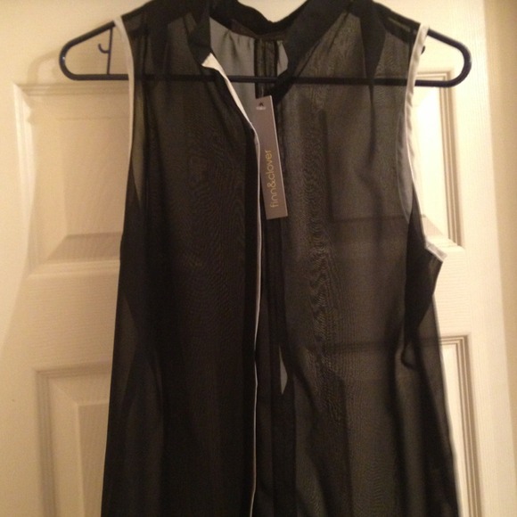 ❌BUNDLED❌Black chiffon tank with white trim 😍😍 - Picture 2 of 4