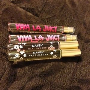 Daisy & Viva la Juicy roller ball or spray 💕🎀
