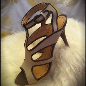 nine west leather and canvas shoe size 11