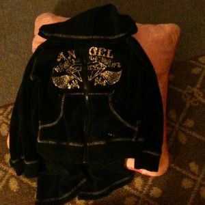 💰💰💰SOLD💰💰💰Size 4 velour black angel hoodie