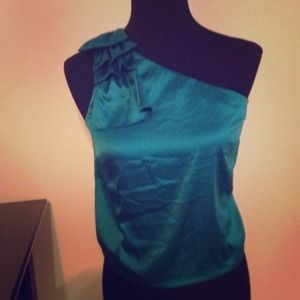 🎀Bow Accent One Shoulder Top🎀