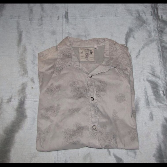 GUESS Men's long sleeve grey buttondown