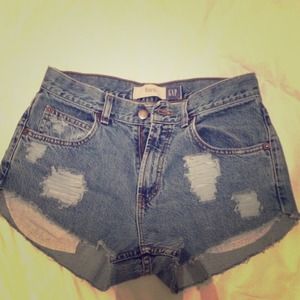Blue highwaisted shorts