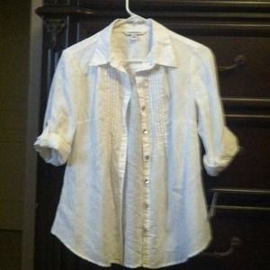 Small Croft&Barrow collared button up shirt.