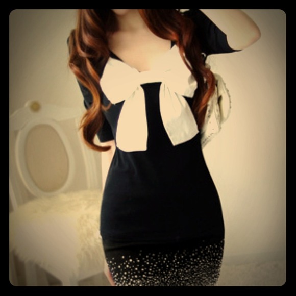 102Black Bow Dress