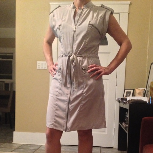 Sold!!! H&M everyday zipper dress.