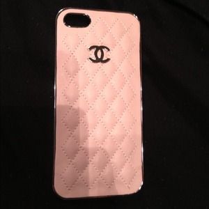 New quilted pink and silver Chanel iPhone 5 case