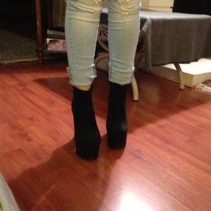 ON HOLD Black suede platforms