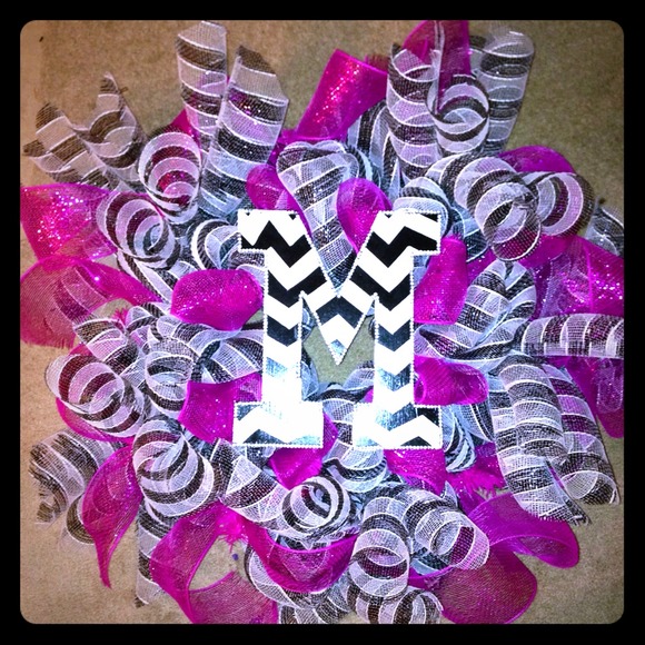 Custom Modern Wreaths