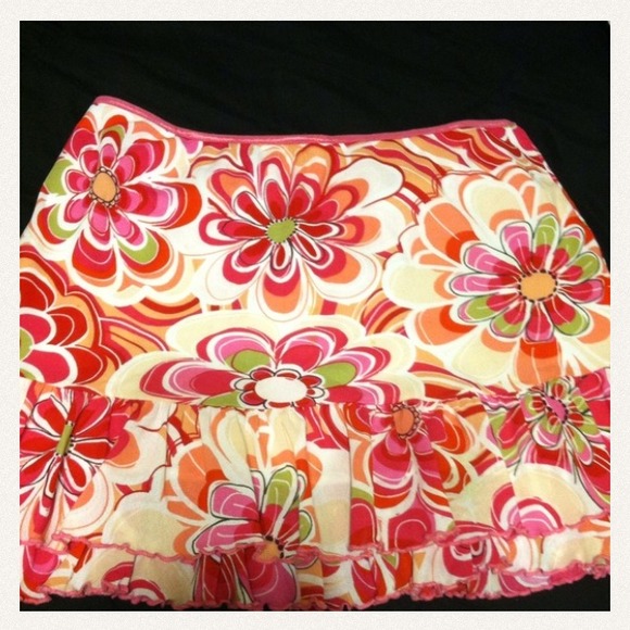 2 skirts reserved for mimzy74