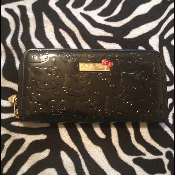 Hello Kitty Clutches & Wallets - ⚠SOLD⚠🎀Genuine Hello Kitty🎀 Zip Around Wallet