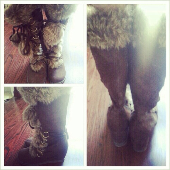 REDUCED! Brown Wedge Boots with Faux Fur