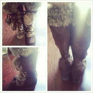 REDUCED! Brown Wedge Boots with Faux Fur