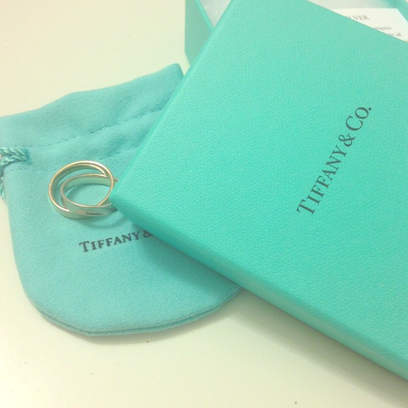 Tiffany & Co. Double Loop Ring Authentic
