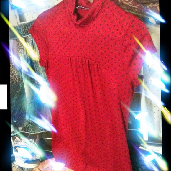 POLKA DOT IN RED TOP