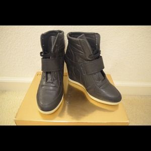 (SAVED) UNIQUE Faux Leather Sneaker Wedges