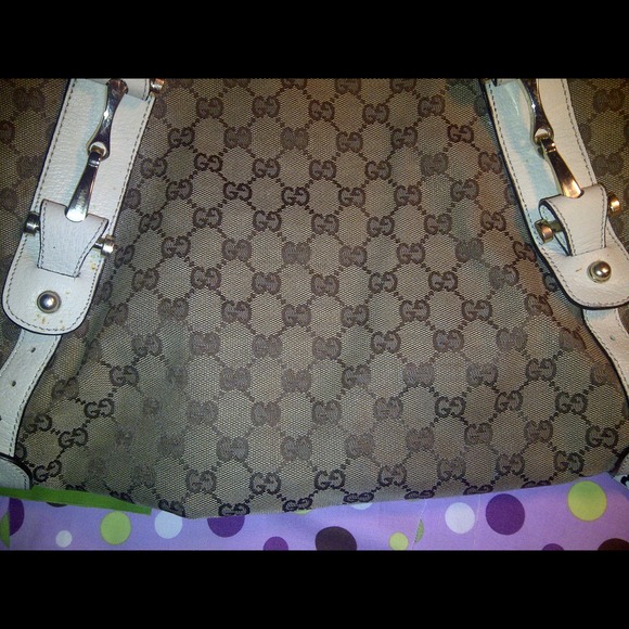 SOLD!!!! Additional pics of Gucci bag