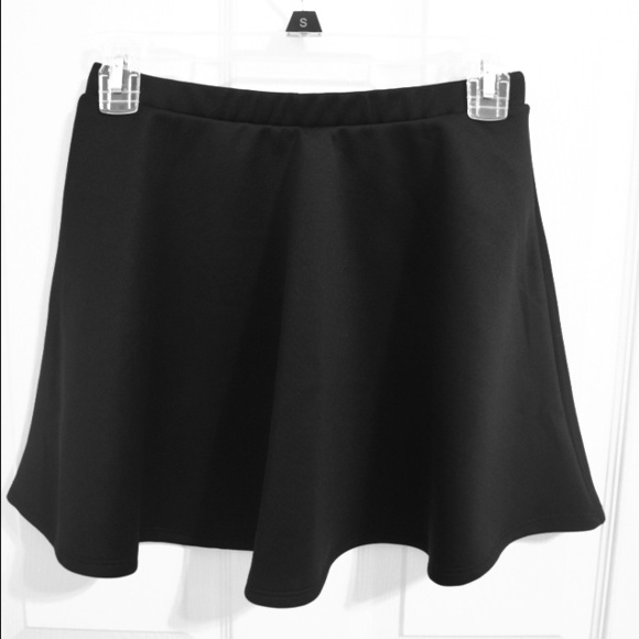 (SOLD!!!!!!!) Black A-Line/Skater Skirt