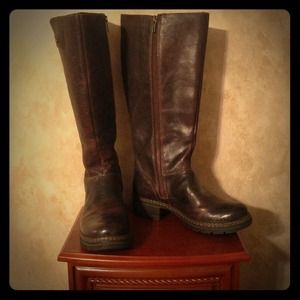 BORN Leather Boots