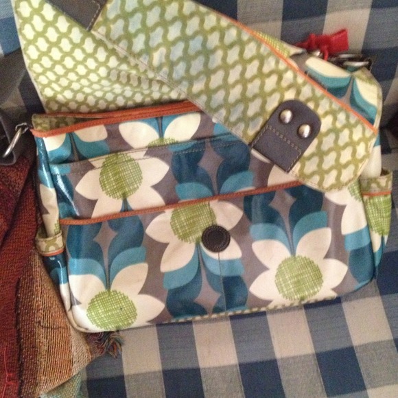 Sold!!!!! Authentic Fossil messenger/book bag - Picture 3 of 3