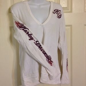 BUNDLE 🍀Harley Davidson tops & a pair of earrings