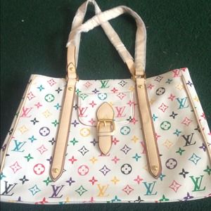 Louis Vuitton summer bag brand new