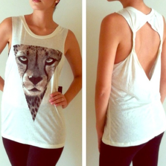 Tiger triangle (back cut) - Picture 1 of 1