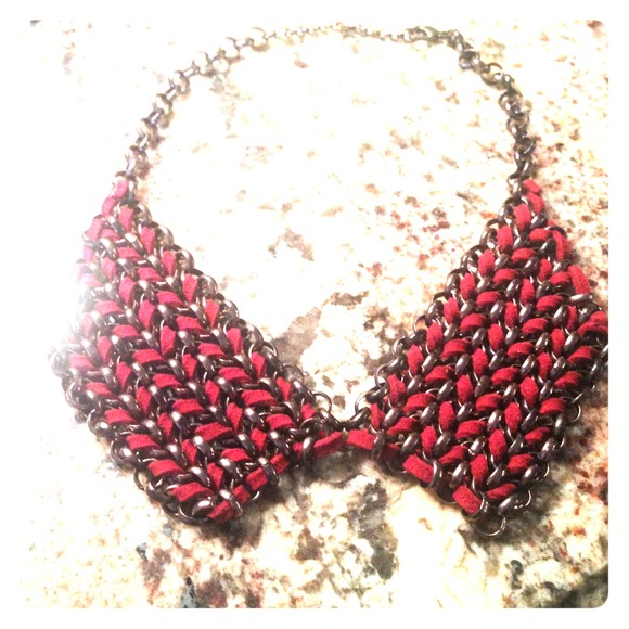 Bauble Bar Maroon leather PeterPan collar necklace