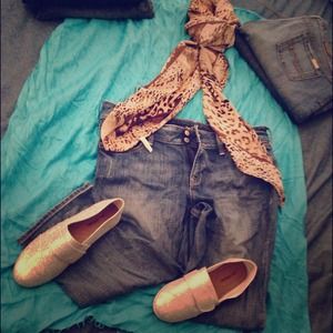 Cropped jeans****SOLD****