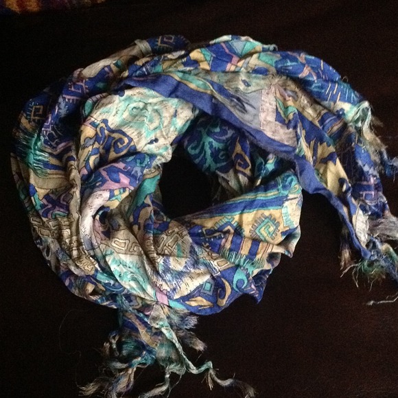 Accessories - Light weight scarf
