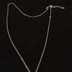 Adorable necklace in silver.