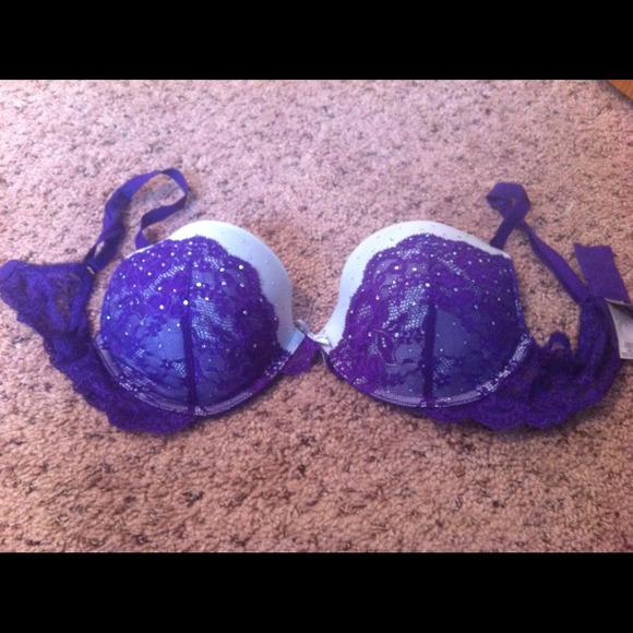 Womens Victoria secret bra! So cute