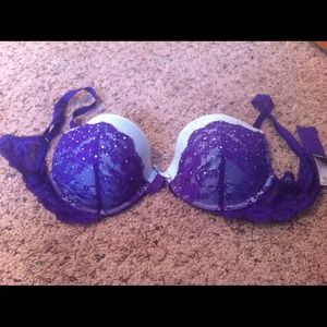 Womens Victoria secret bra! So cute
