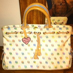 Dooney & Bourke It bag