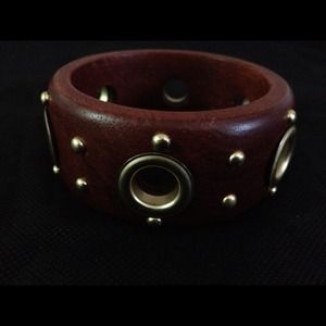 Beautiful wood & gold bangle.