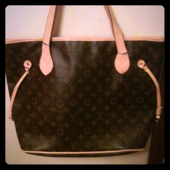 ***hold for sportyfemme*** LV Neverfull