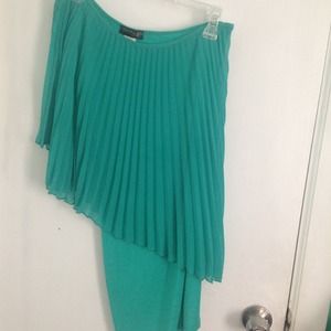 One shoulder dress