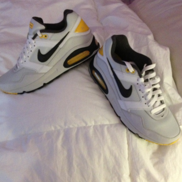 Everyday sneakers