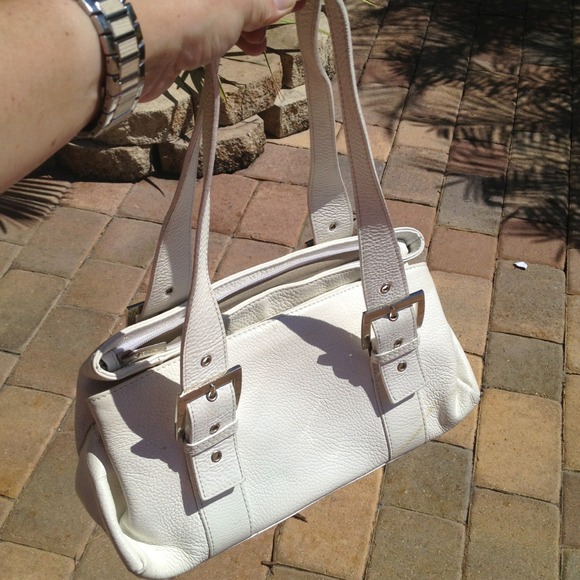 White Leather Design of Italy handbag - Picture 3 of 3