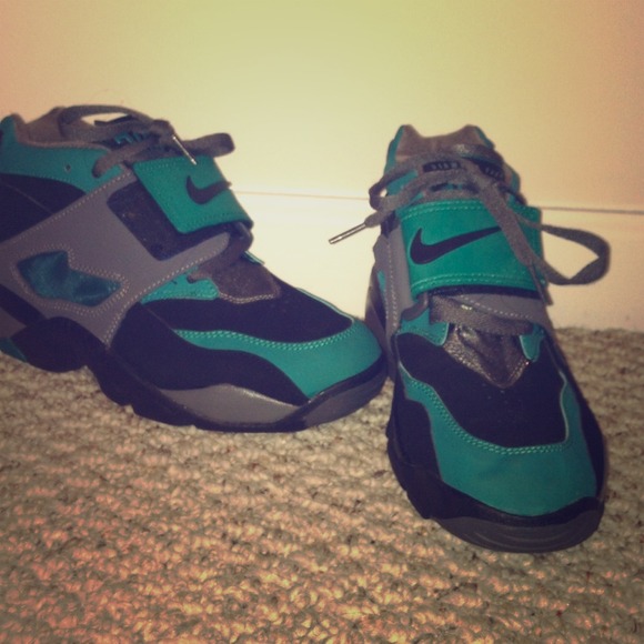 Nike Diamond Turfs - Picture 1 of 4
